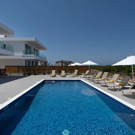 Sea Point Villas Luxury Villas With Private Pools In Coral Bay-2